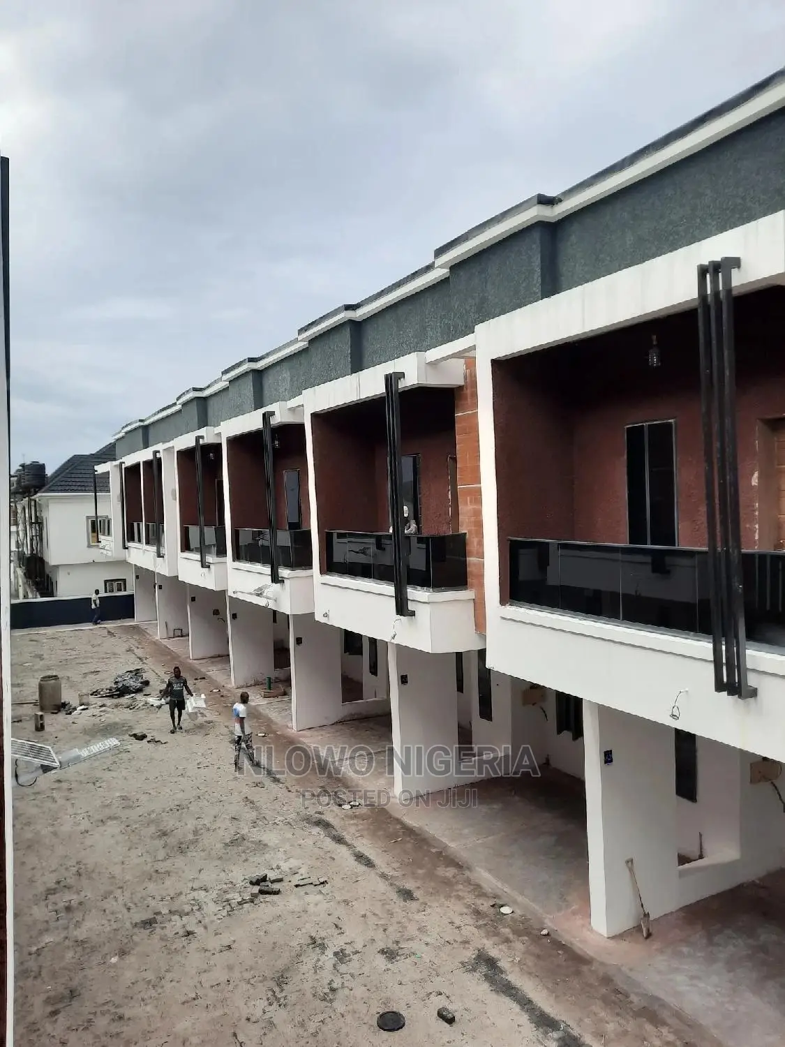 4bdrm Duplex in Ikota Gra Opposite for sale in VGC / Ajah