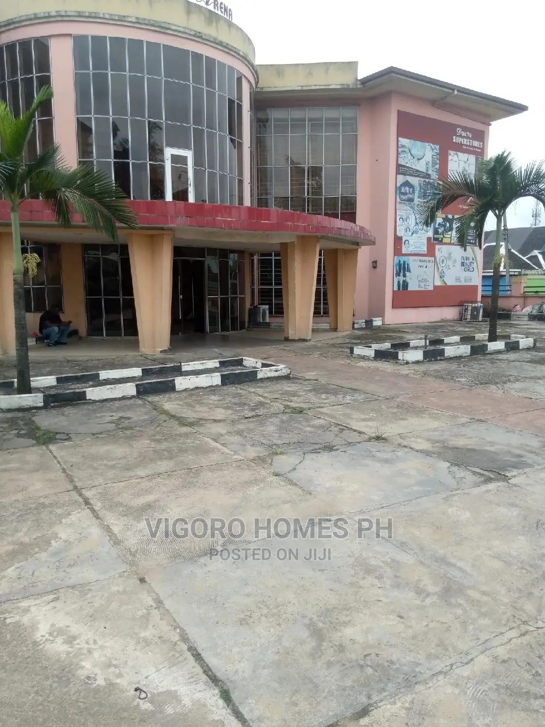 Shoping /Offices and Event Complex for Sale in Port-Harcourt