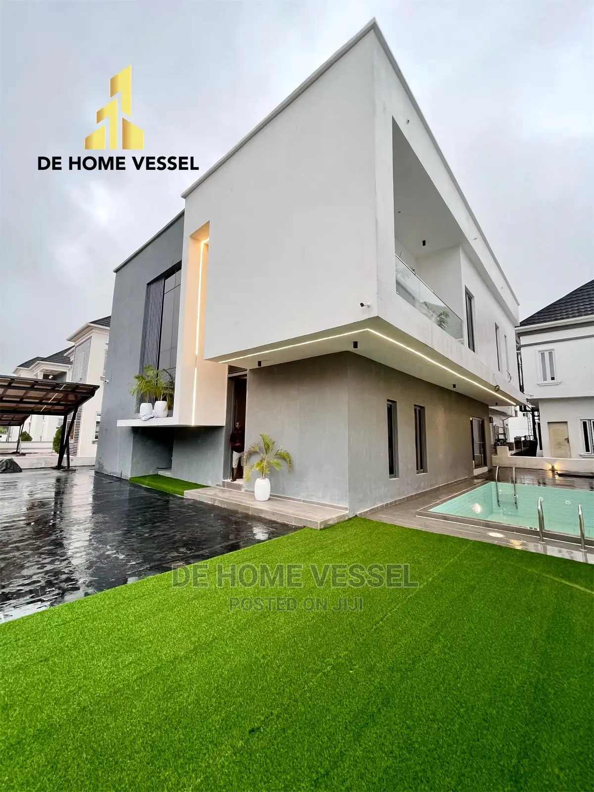 5bdrm Duplex in Ikota for Sale in Ikota