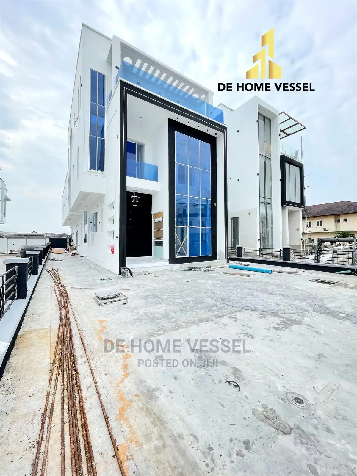 5bdrm Duplex in Osapa London for Sale in Osapa london