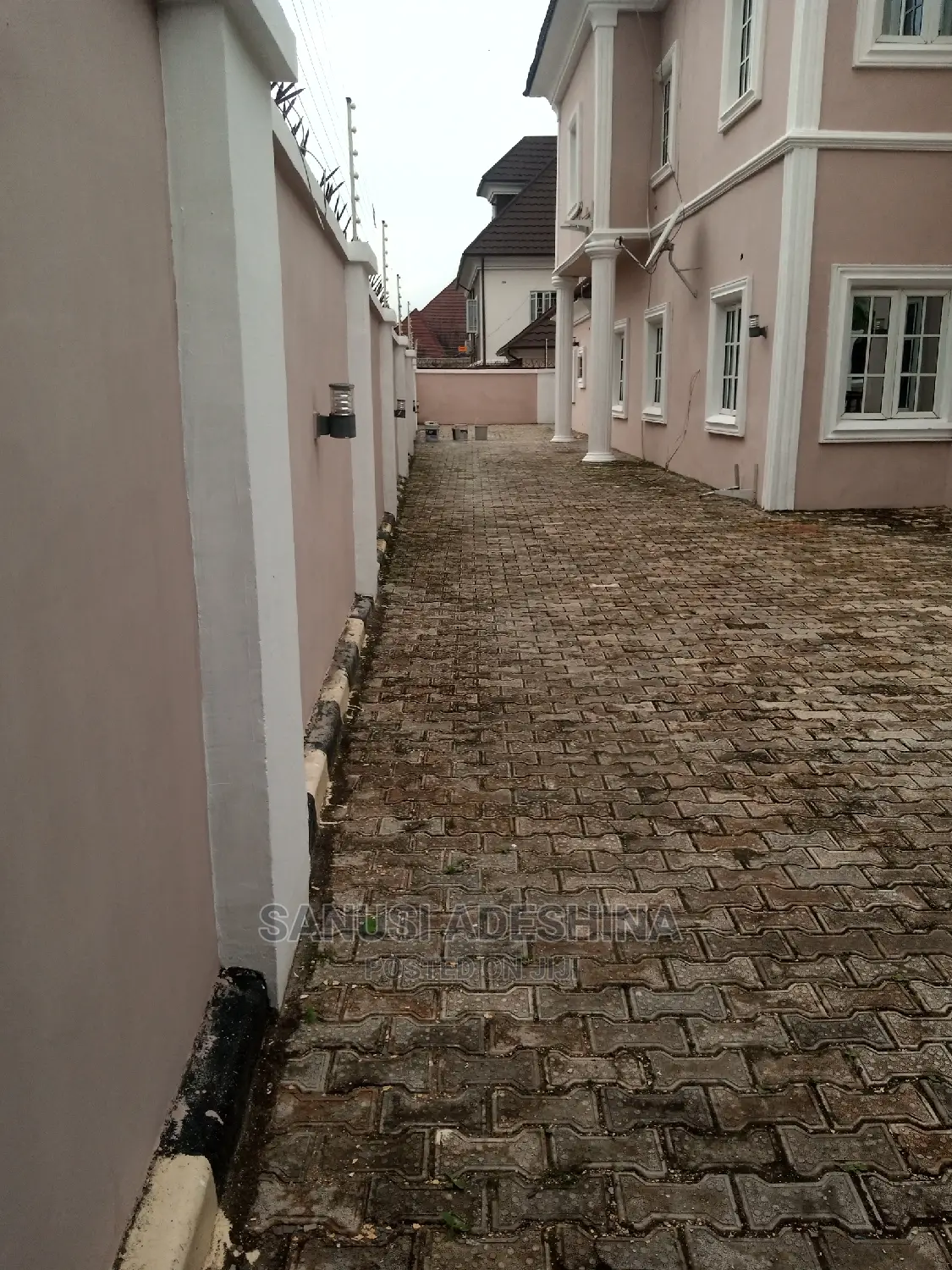 4bdrm Duplex in Sahara Estate By, Gwarinpa for rent in Gwarinpa