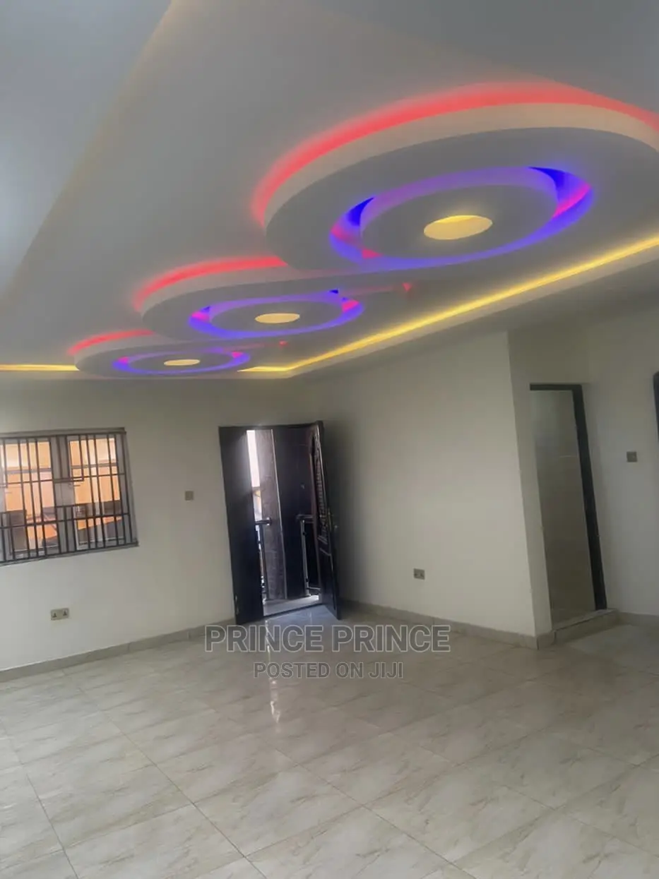 Furnished 3bdrm Block of Flats in Surulere for rent in Surulere