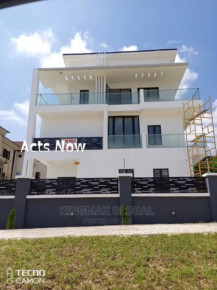 6bdrm Maisonette in Wuye for sale in Wuye