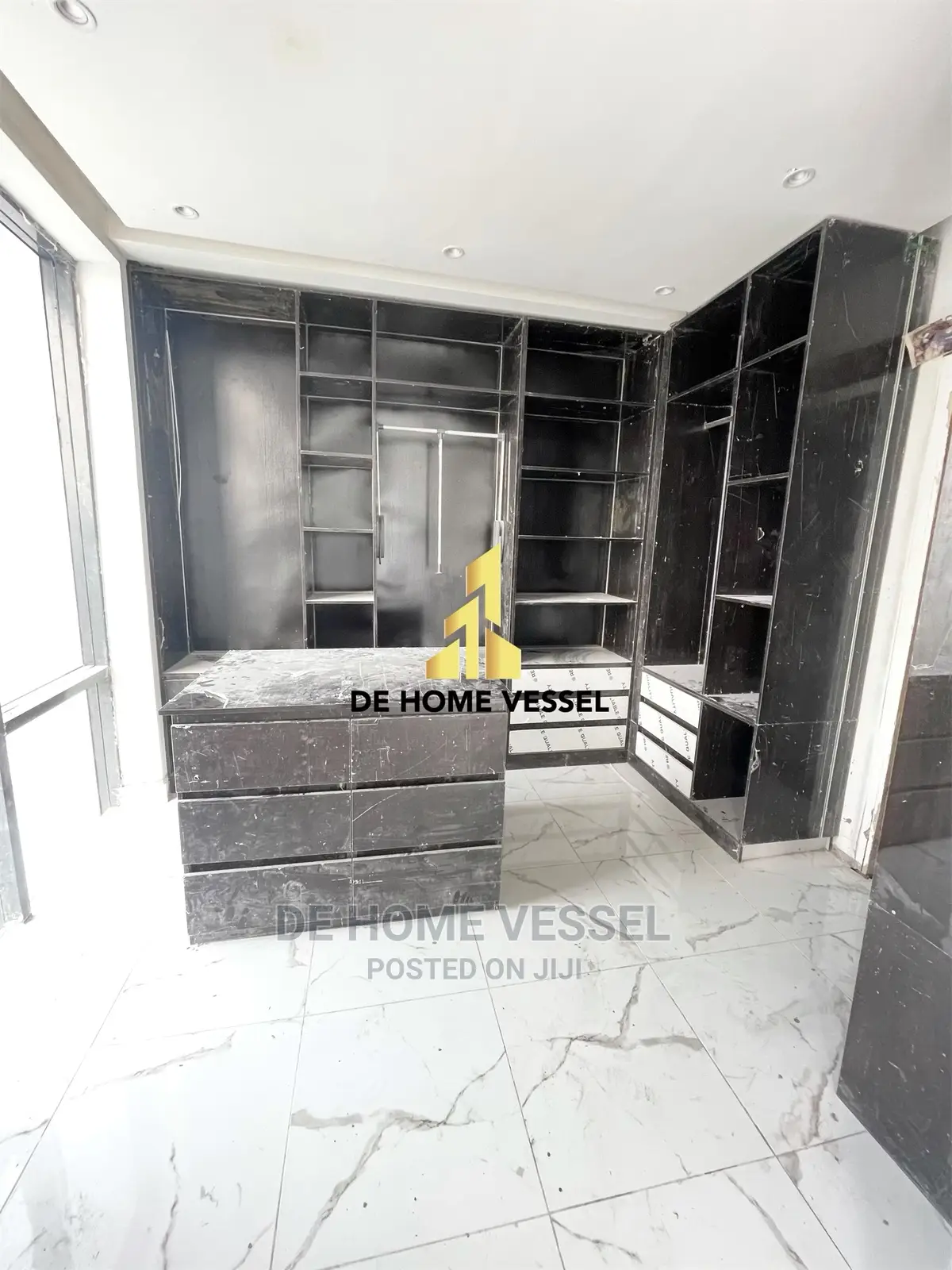 5bdrm House in Osapa London for Sale in Osapa london
