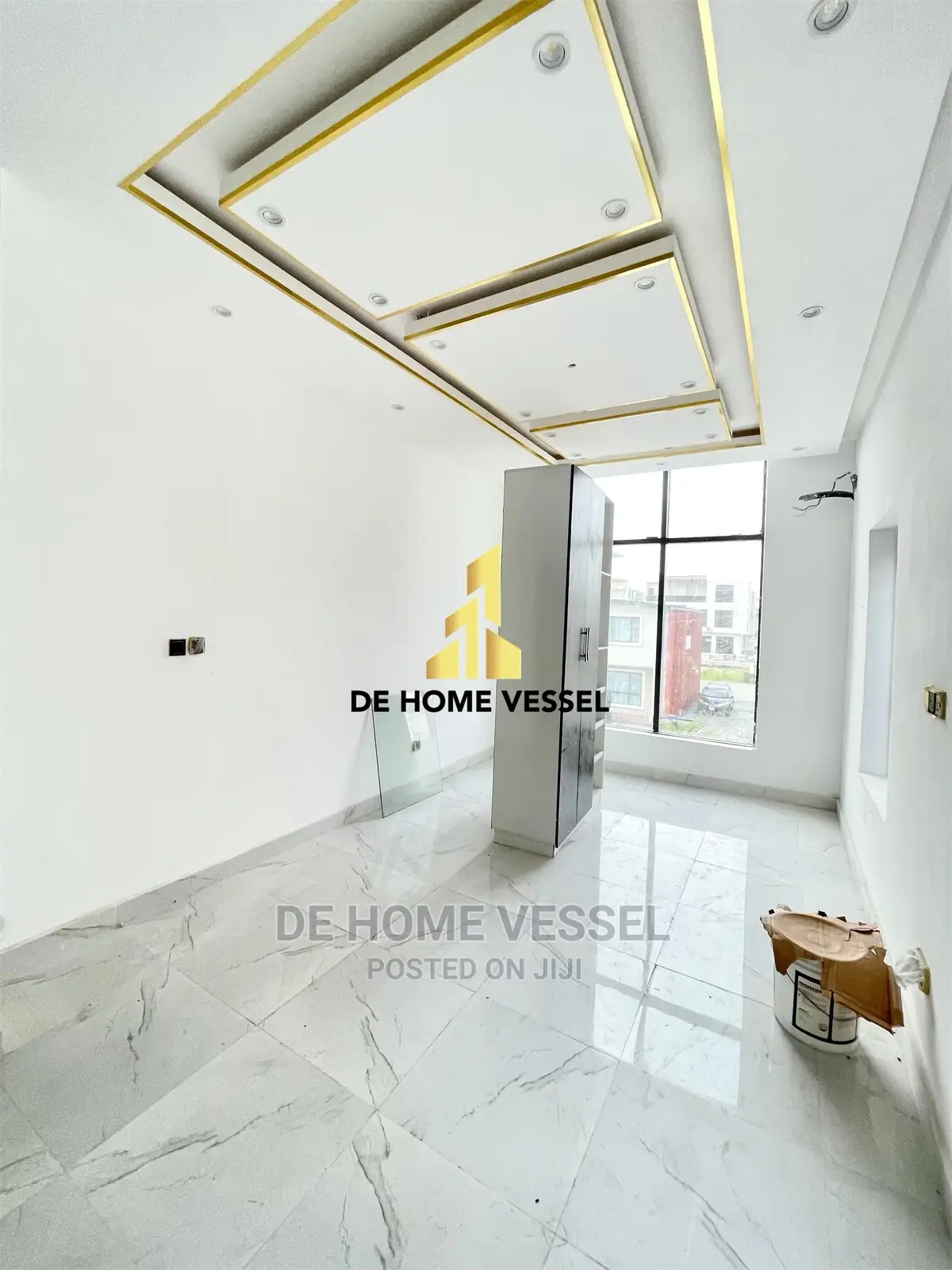 5bdrm House in Osapa London for Sale in Osapa london