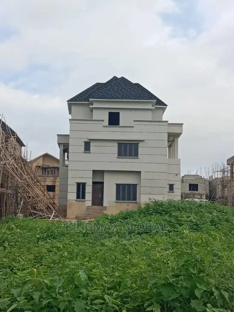 5bdrm Duplex in Wuye for sale in Wuye
