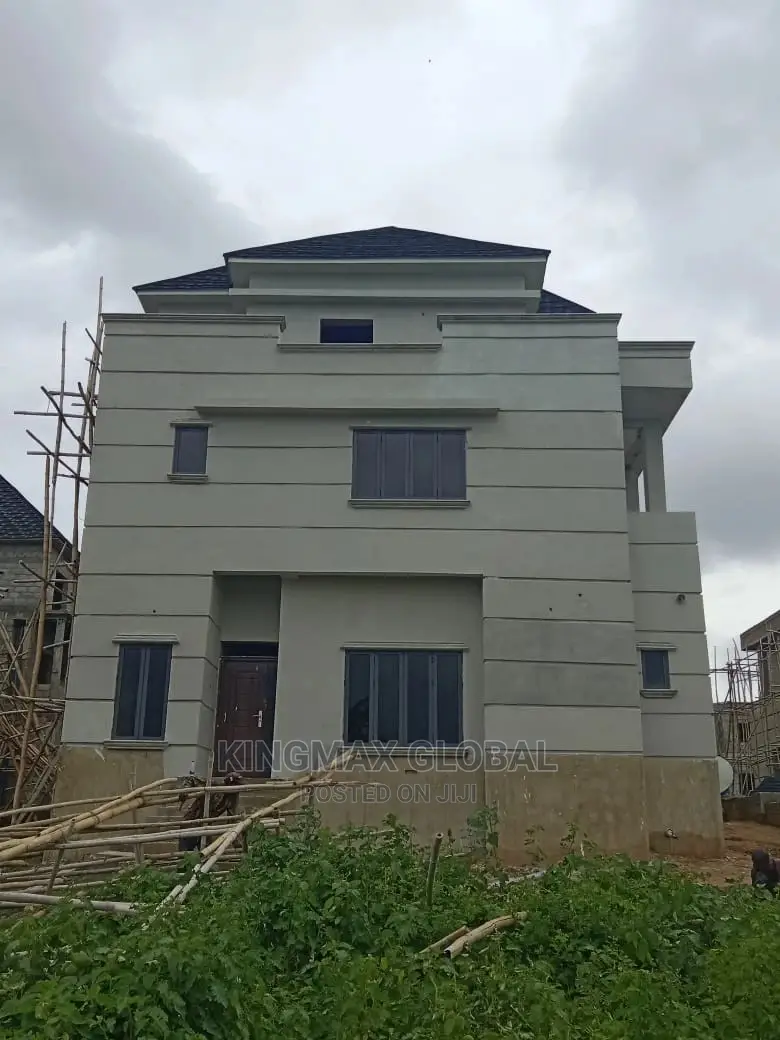 5bdrm Duplex in Wuye for sale in Wuye