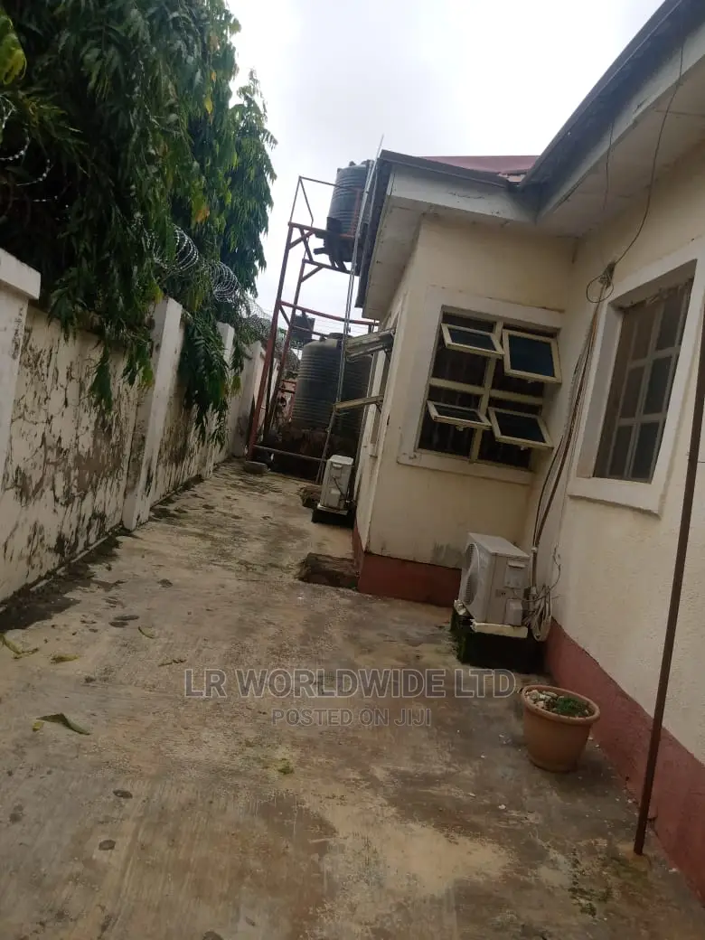 3bdrm Bungalow in Trademoore, Lugbe District for sale in Lugbe District