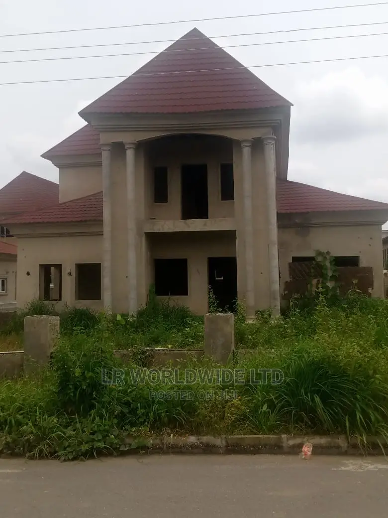 4bdrm Duplex in Riverpark, Lugbe District for sale in Lugbe District