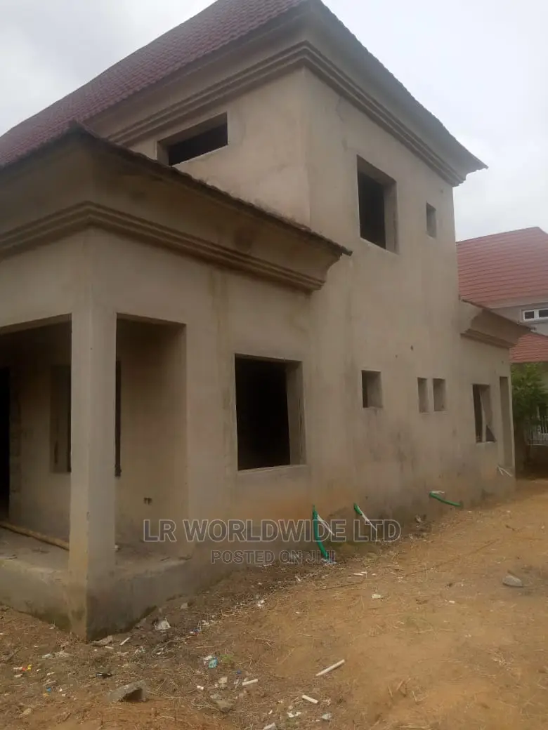 4bdrm Duplex in Riverpark, Lugbe District for sale in Lugbe District