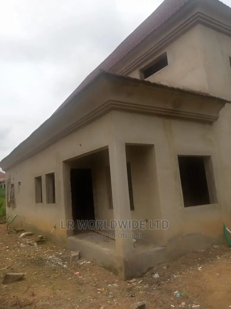 4bdrm Duplex in Riverpark, Lugbe District for sale in Lugbe District