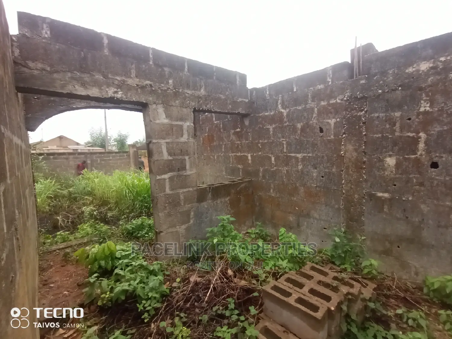 5bdrm Duplex in Ayetoro for Sale in Ayetoro