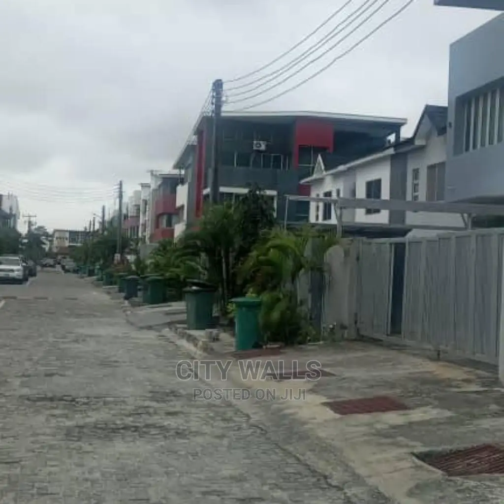 5bdrm Duplex in Richmond Estate, Ikate for Rent in Ikate
