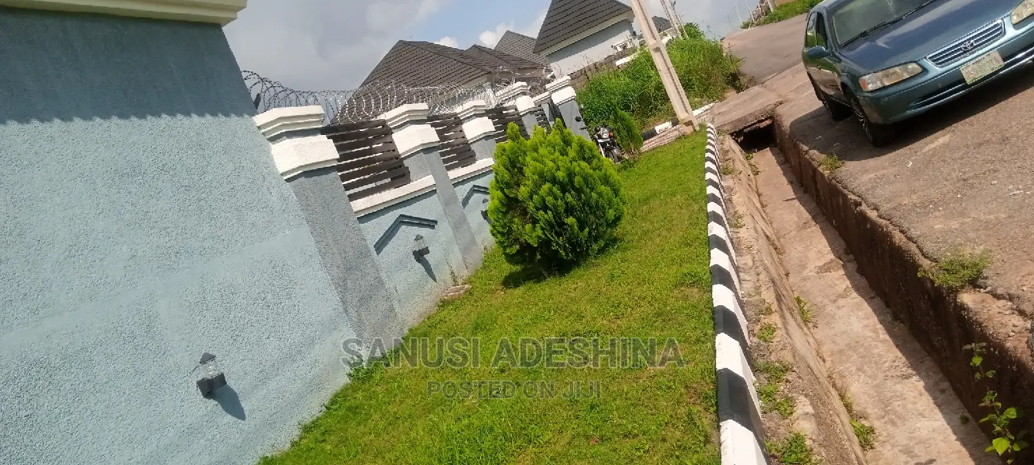 3bdrm Bungalow in A Private Estate By, Gwarinpa for sale in Gwarinpa