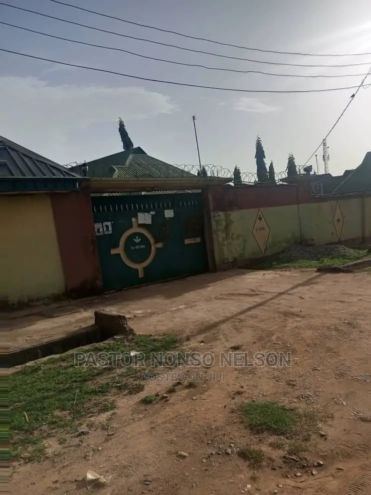 2bdrm Block of Flats in Sabo G.R.A., Kano Municipal for sale in Kano Municipal