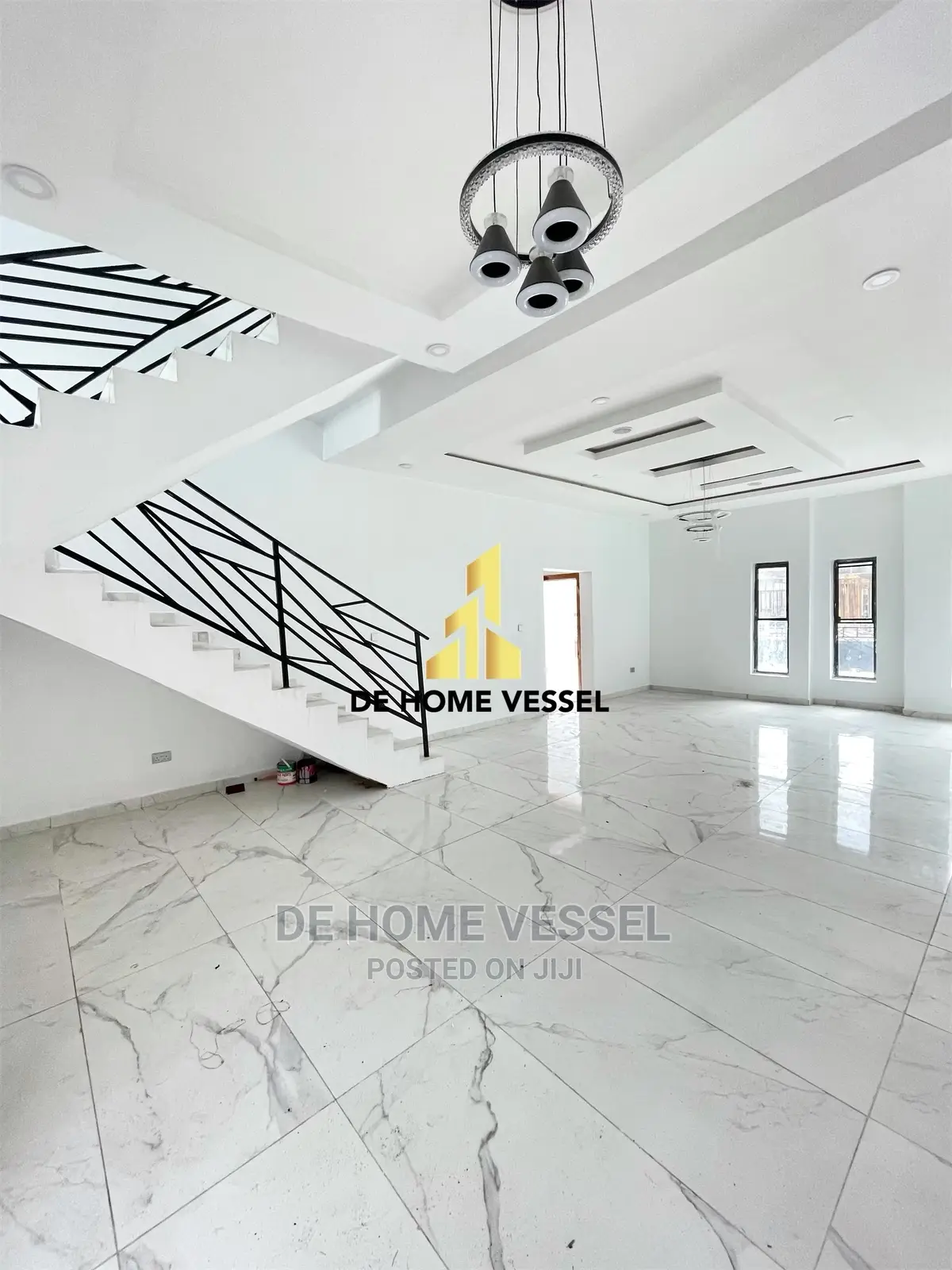 5bdrm Duplex in Osapa london for sale in Osapa london