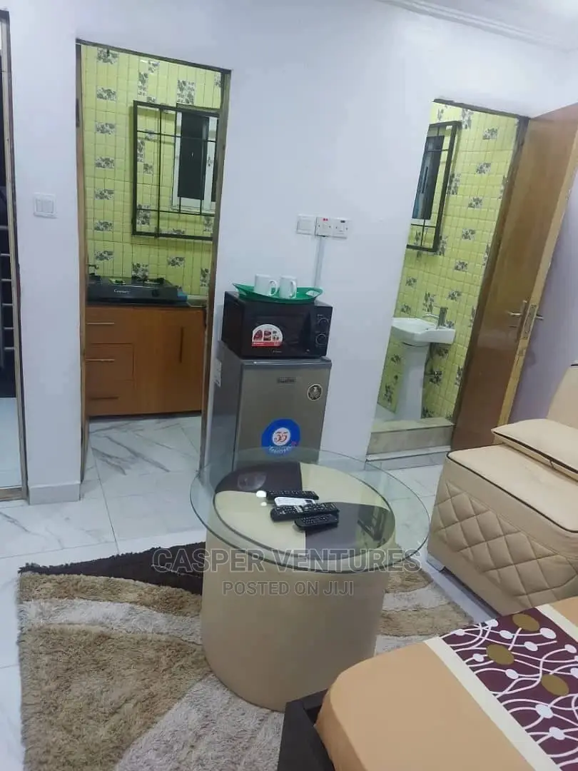 Stylish Studio Apartment in Lekki for Short Let in Chevron