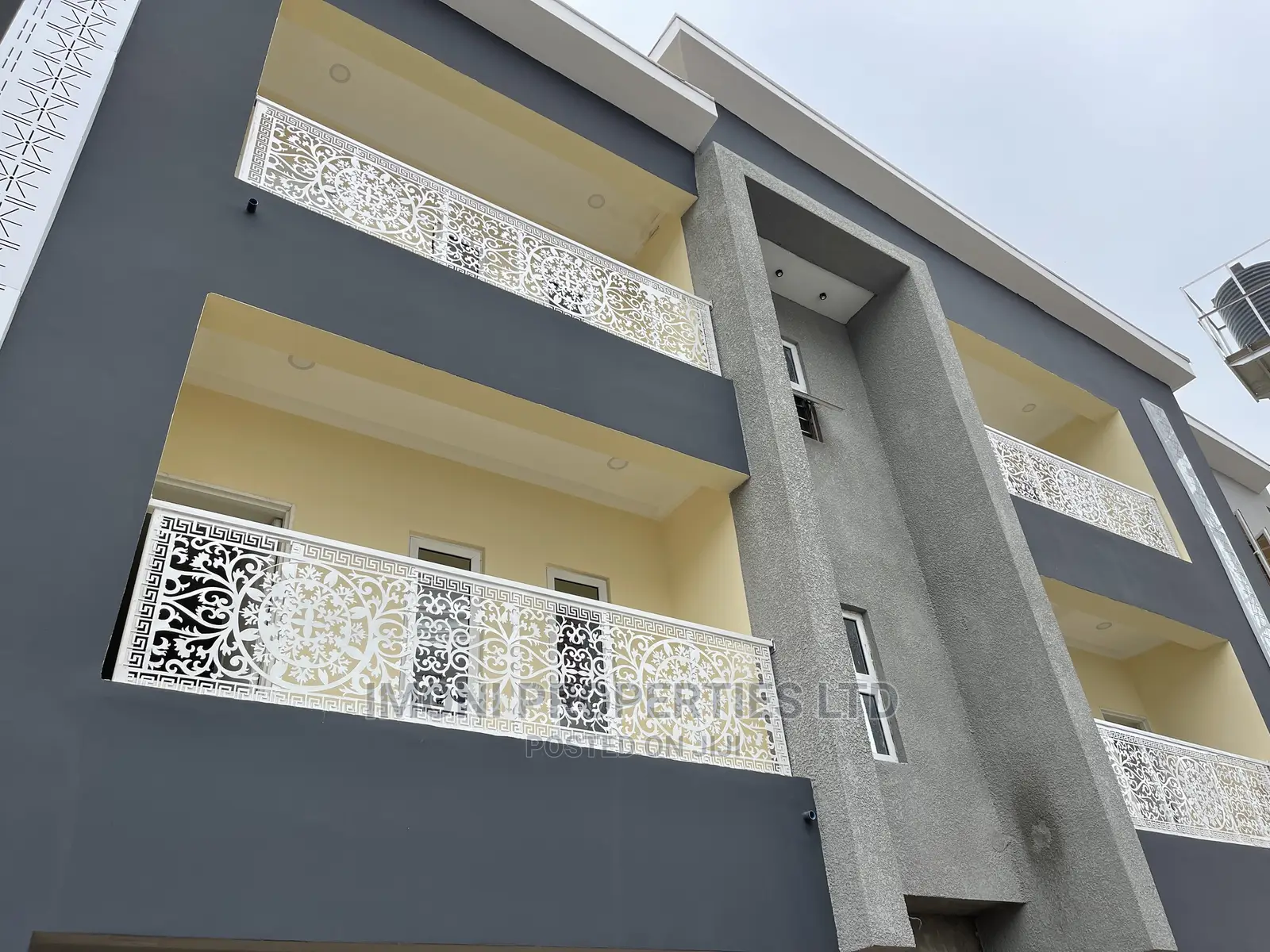 3bdrm Block of Flats in News Engr, Dakwo District for rent in Dakwo District