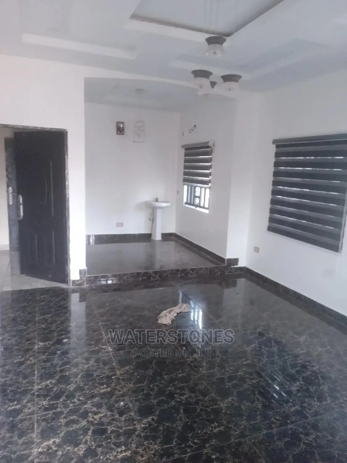 2bdrm Block of Flats in Asaba, Oshimili South for rent in Oshimili South