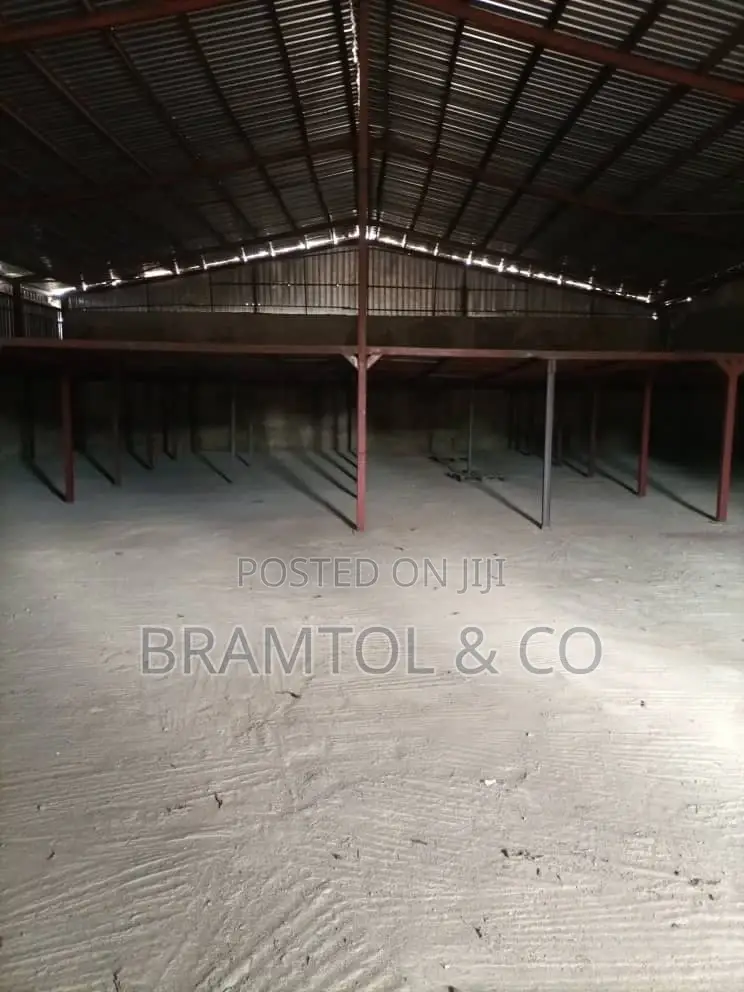 A Big Warehouse to Let in Mabushi in Mabushi