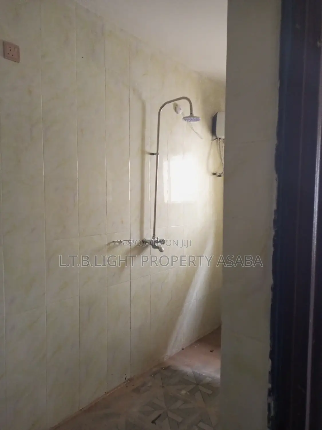 Furnished 5bdrm Duplex in L.T.B Light, Oshimili North for Sale in Oshimili North