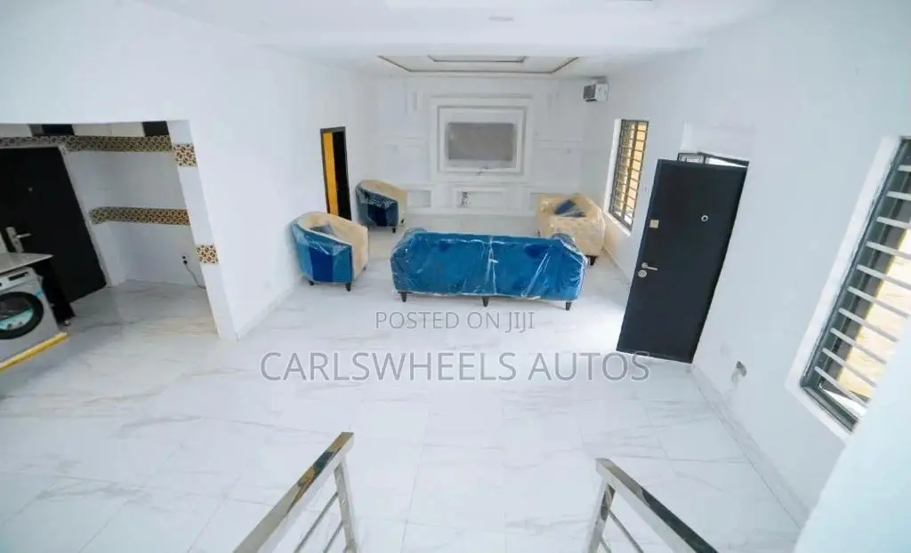 Furnished 4bdrm Townhouse/Terrace in Lekki for Sale in Lekki