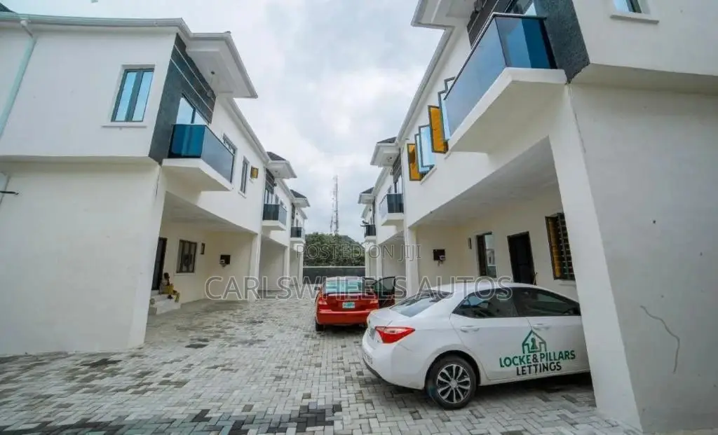 Furnished 4bdrm Townhouse/Terrace in Lekki for Sale in Lekki