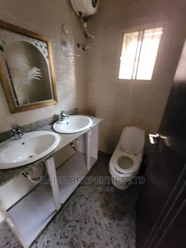 5bdrm Duplex in Thera Annex Estate, Sangotedo for sale in Sangotedo