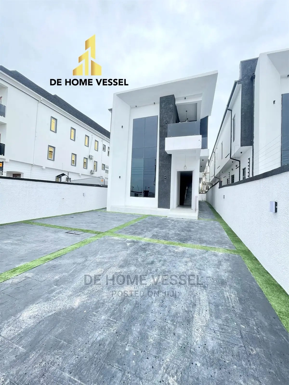 5bdrm Duplex in Ajah for Sale in Ajah
