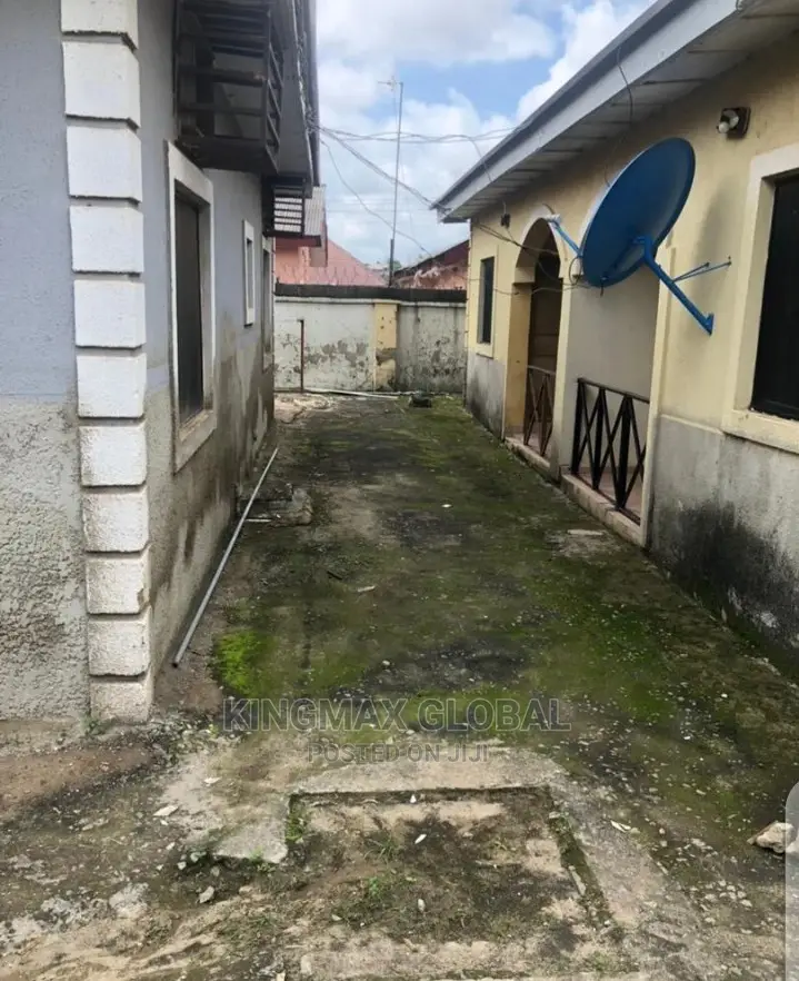 5bdrm Bungalow in FHA for sale in FHA