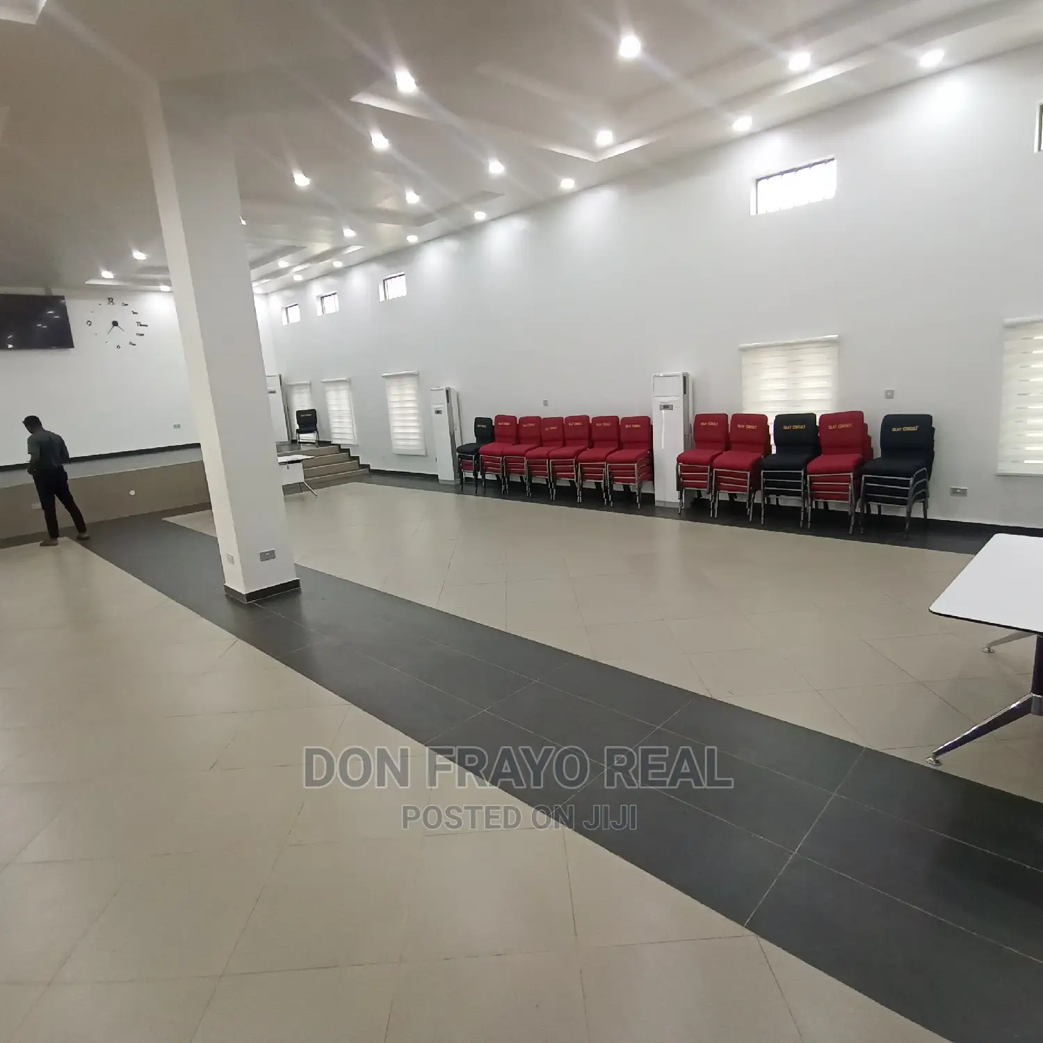 Hall for Paties, Concert. For Rent at Bodija Estate Ibadan in Old Bodija