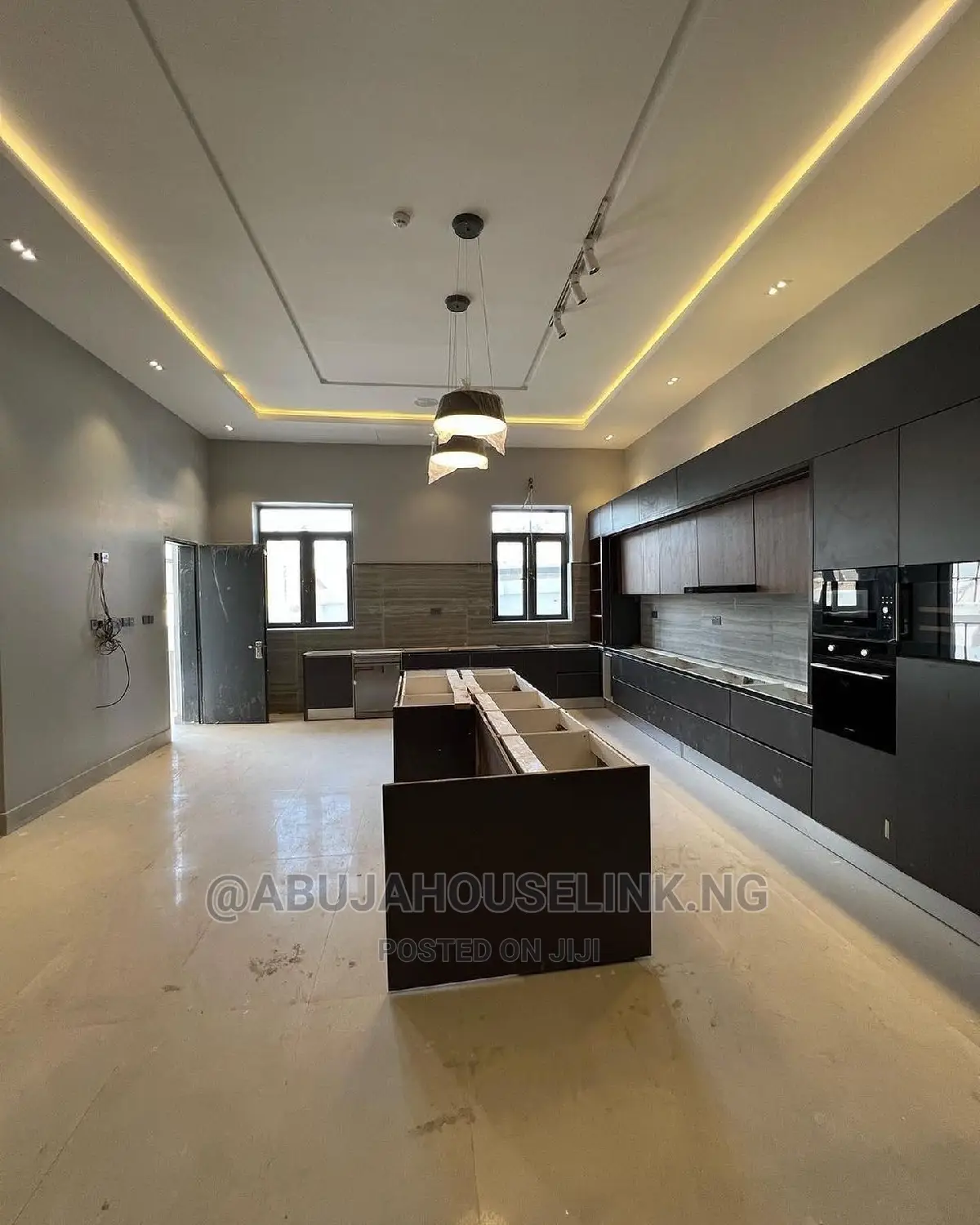 10bdrm Mansion in Asokoro Main for sale in Asokoro