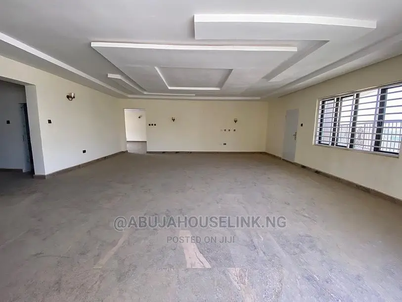 7bdrm Duplex in Guzape for sale in Guzape District