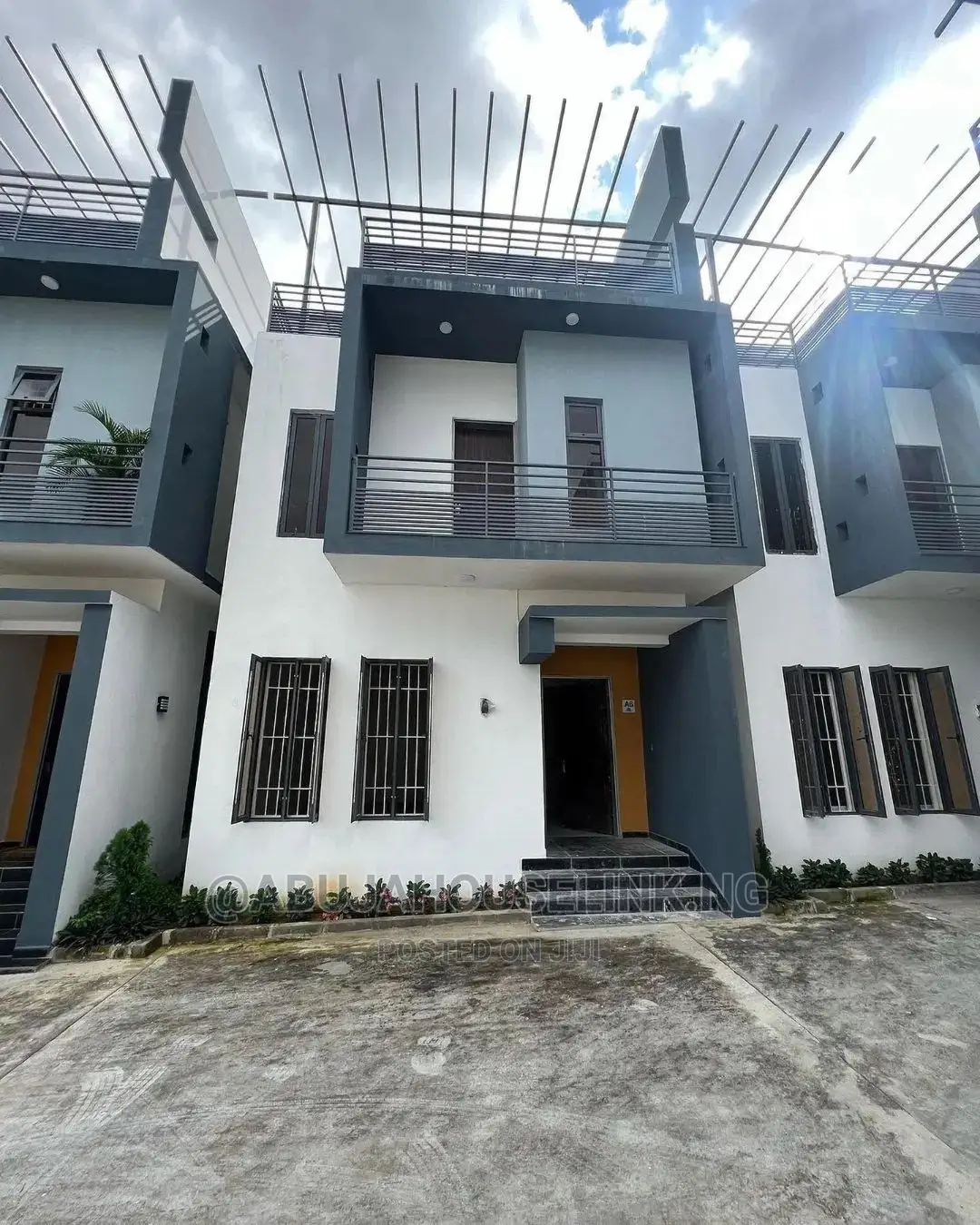3bdrm Duplex in Jahi By Gilmore for sale in Jahi
