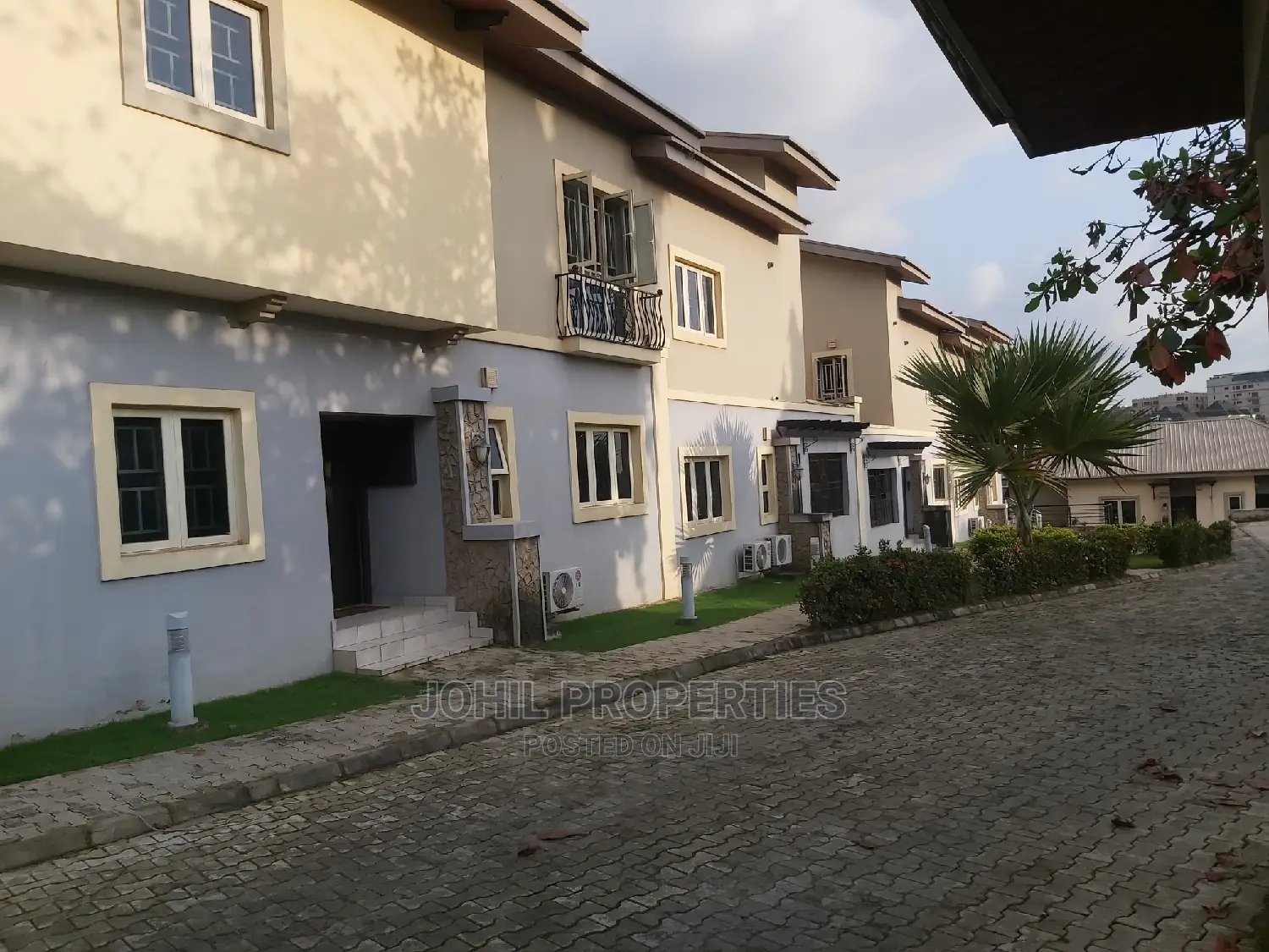 Furnished 3bdrm Duplex in Asokoro for rent in Asokoro