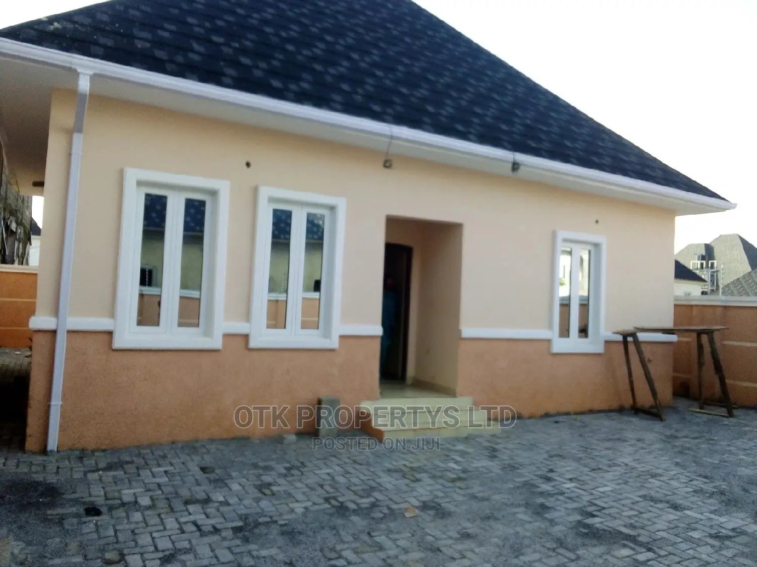 2bdrm Bungalow in Efab Metro Poly, Gwarinpa for rent in Gwarinpa