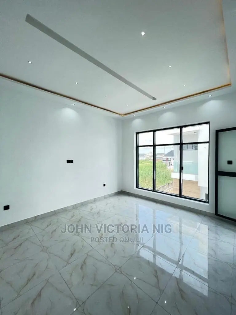 4bdrm Duplex in Lekki Ajah, Lagos Island / Lagos Island for sale in Lagos Island / Lagos Island