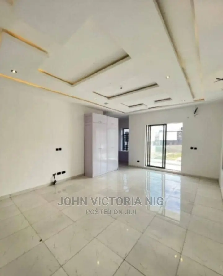 4bdrm Duplex in Ajah Lekki, Lagos Island / Lagos Island for sale in Lagos Island / Lagos Island