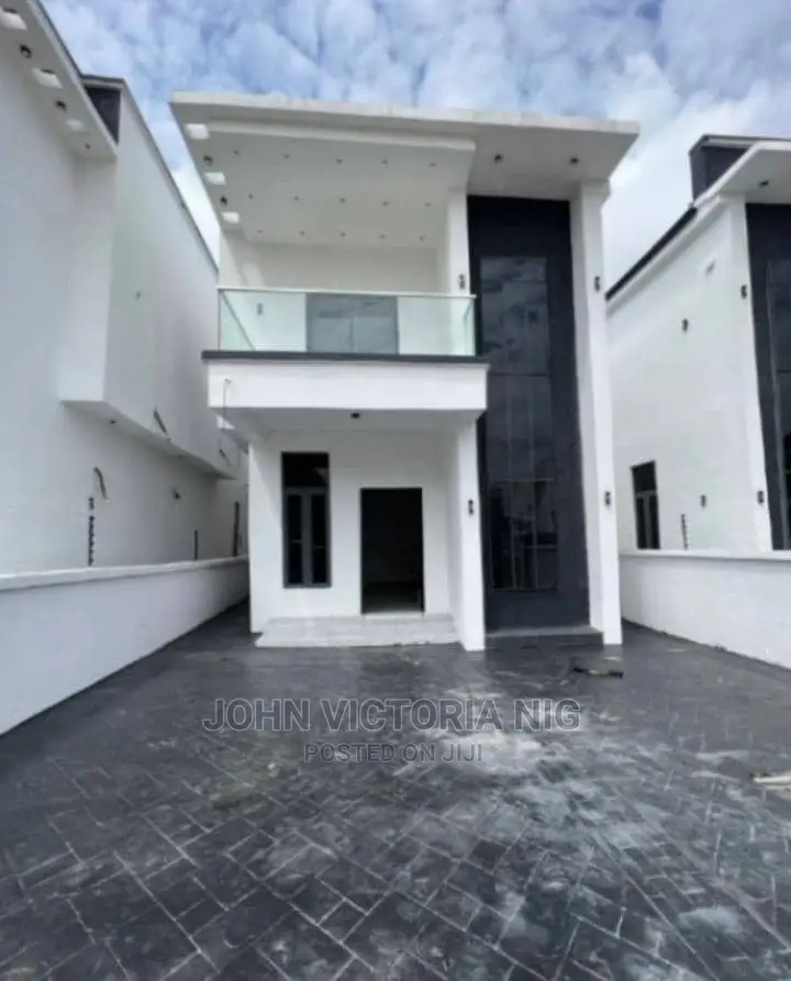 4bdrm Duplex in Ajah Lekki, Lagos Island / Lagos Island for sale in Lagos Island / Lagos Island