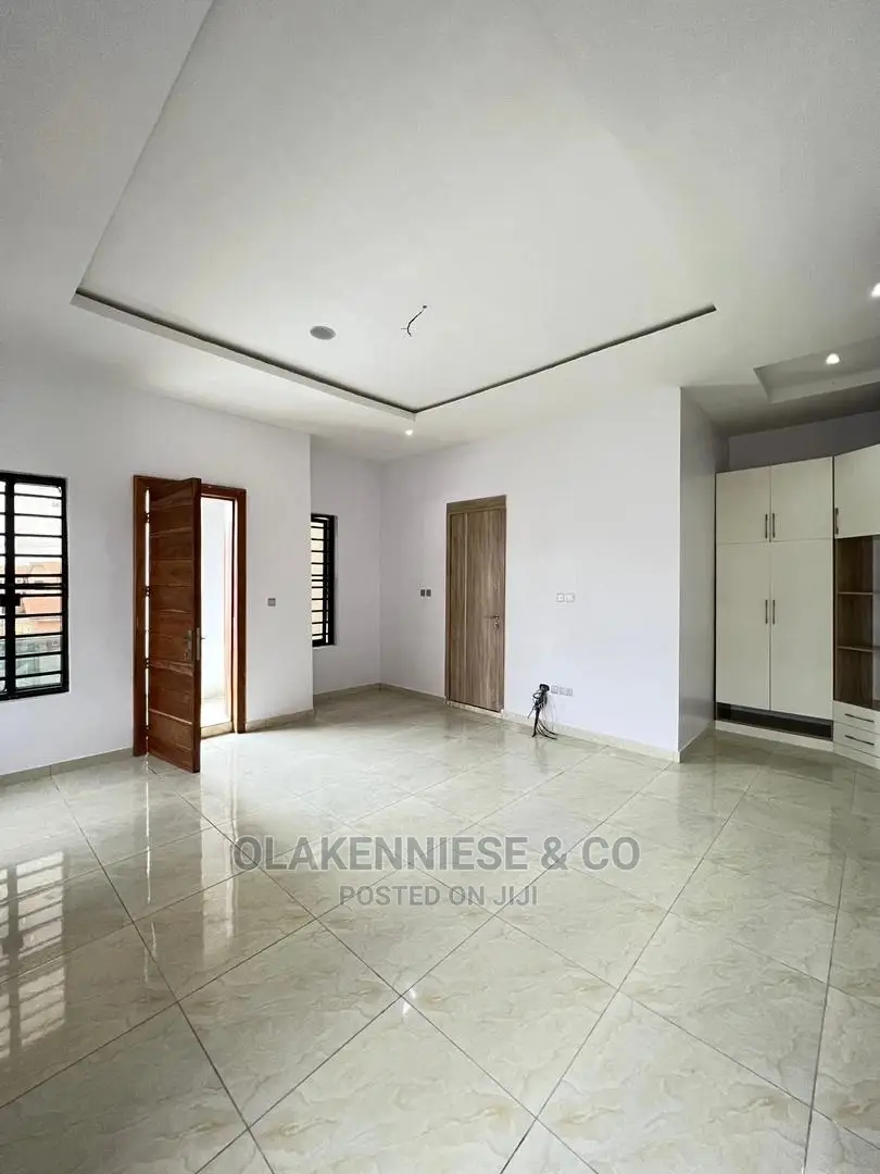 4bdrm Duplex in Kilo/Masha for sale in Kilo