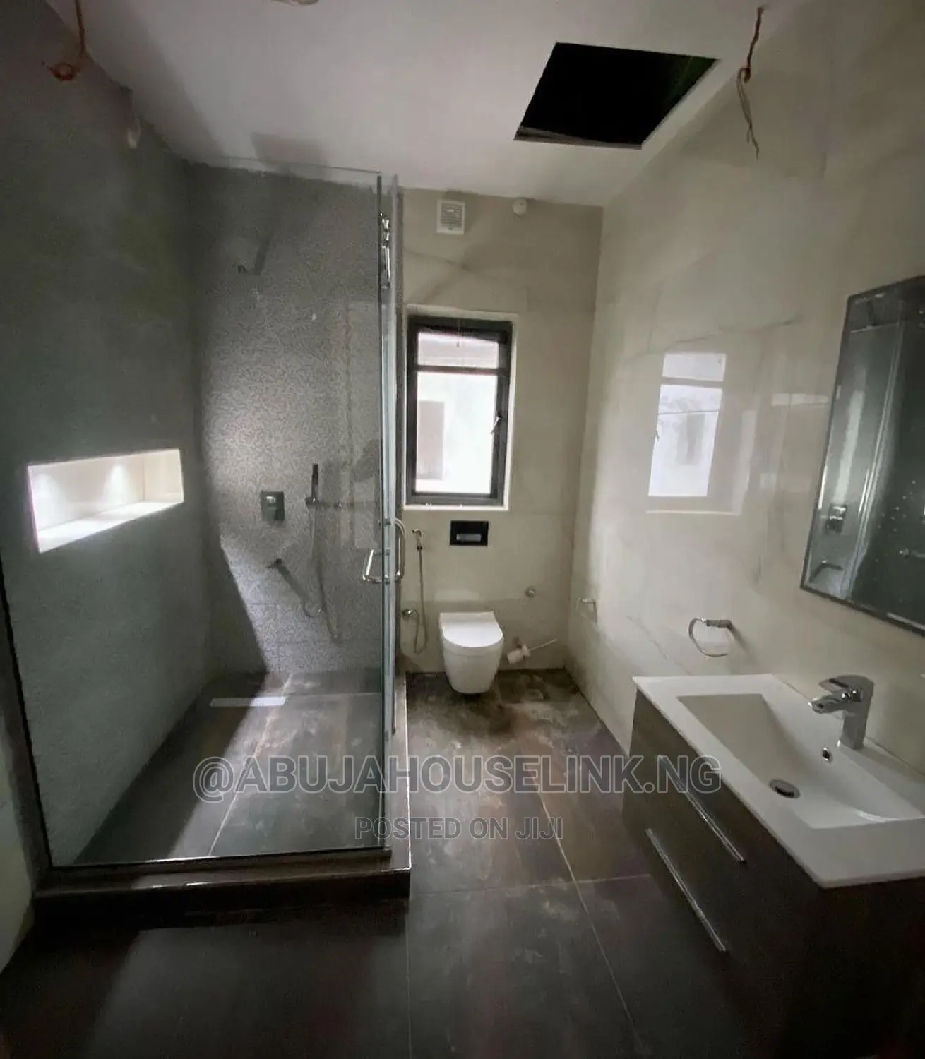 6bdrm Duplex in Katampe Extension for sale in Katampe Extension