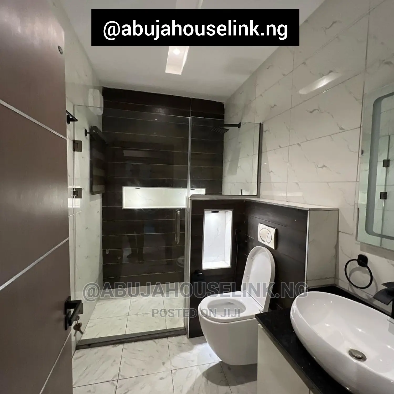 Furnished 5bdrm Duplex in Guzape Abuja for sale in Guzape District