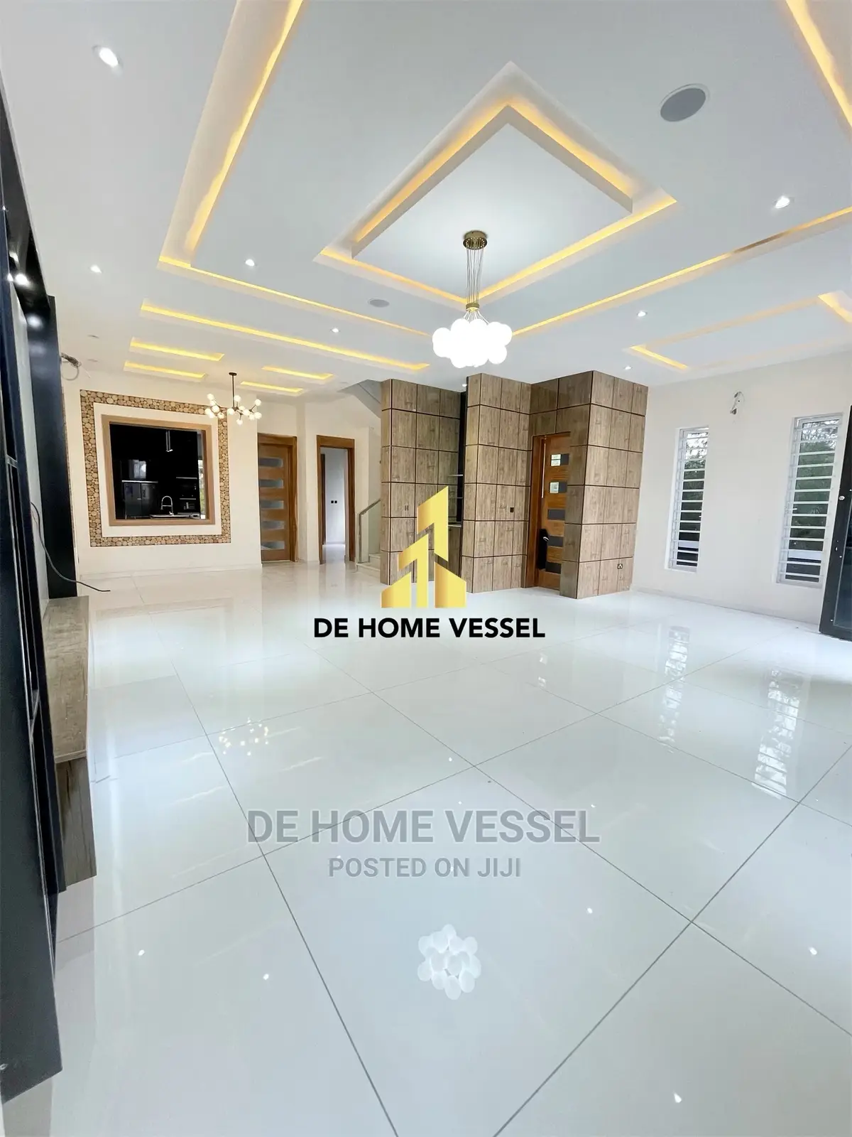 5bdrm Duplex in Ikota for Sale in Ikota