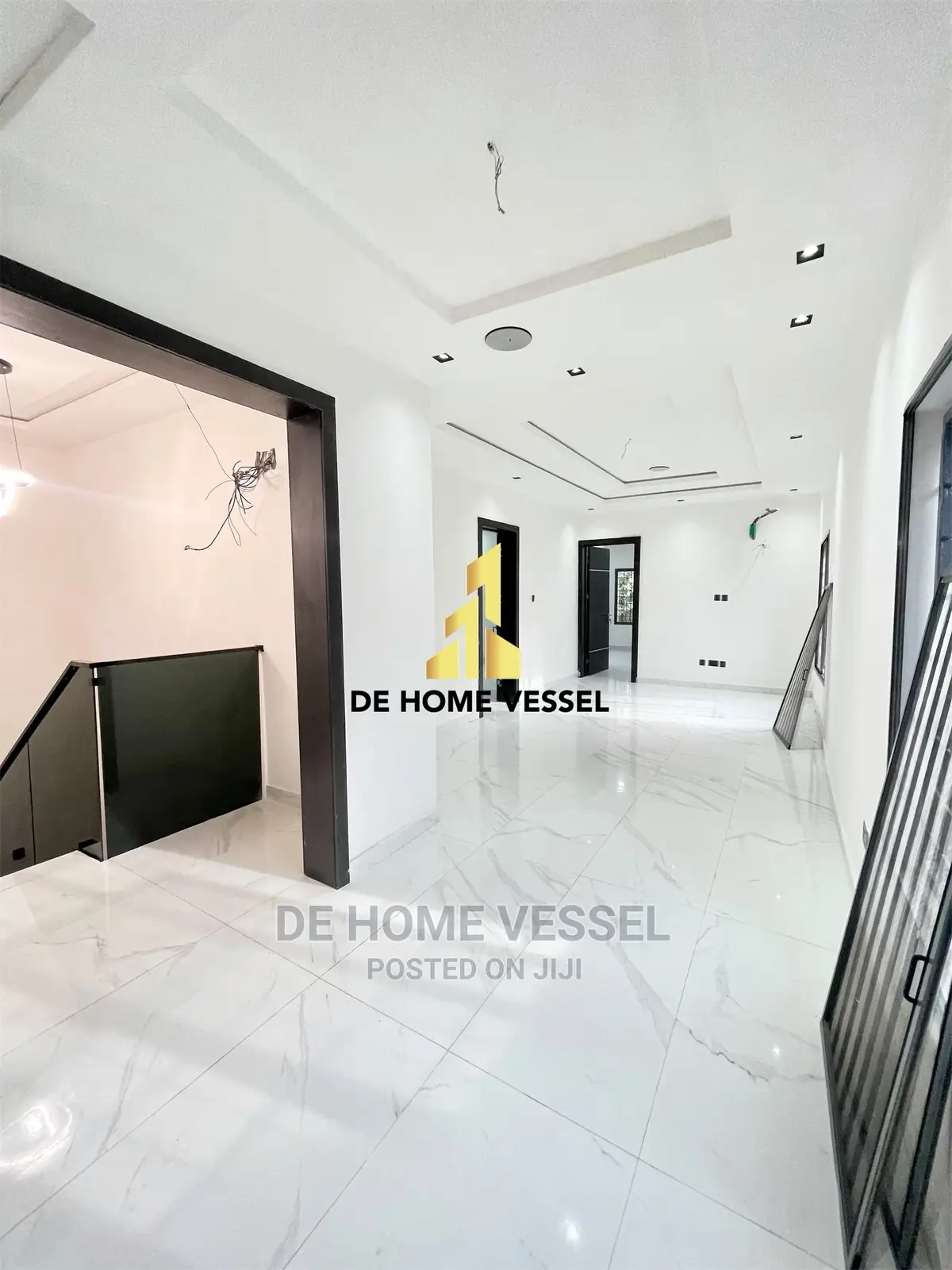 5bdrm Duplex in Lekki Phase 1 for sale in Lekki Phase 1