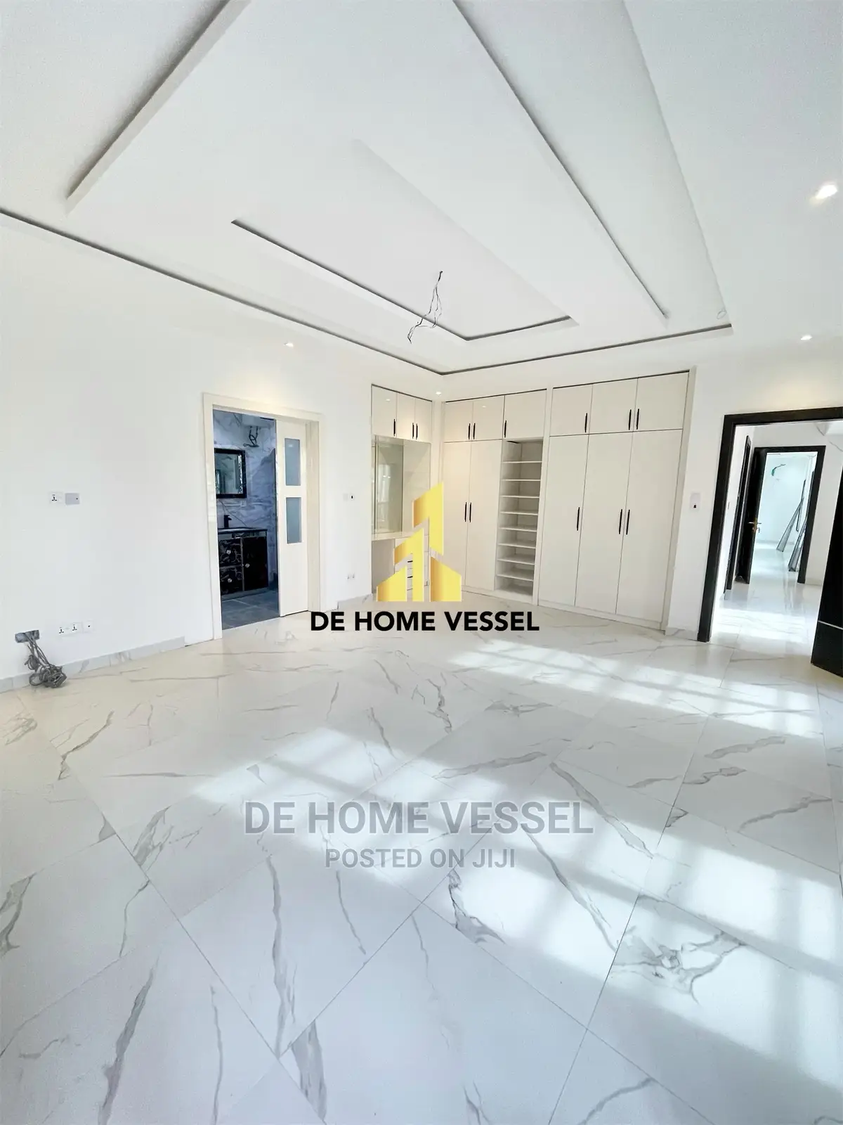 5bdrm Duplex in Lekki Phase 1 for sale in Lekki Phase 1