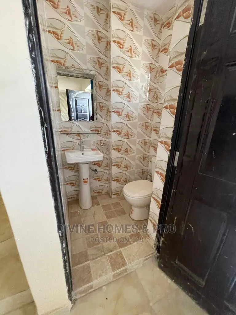 4bdrm Duplex in Life Camp for rent in Life Camp