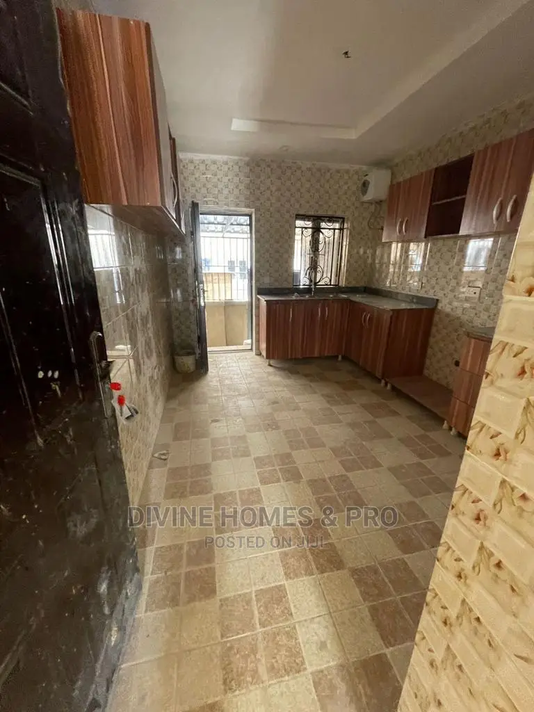 4bdrm Duplex in Life Camp for rent in Life Camp