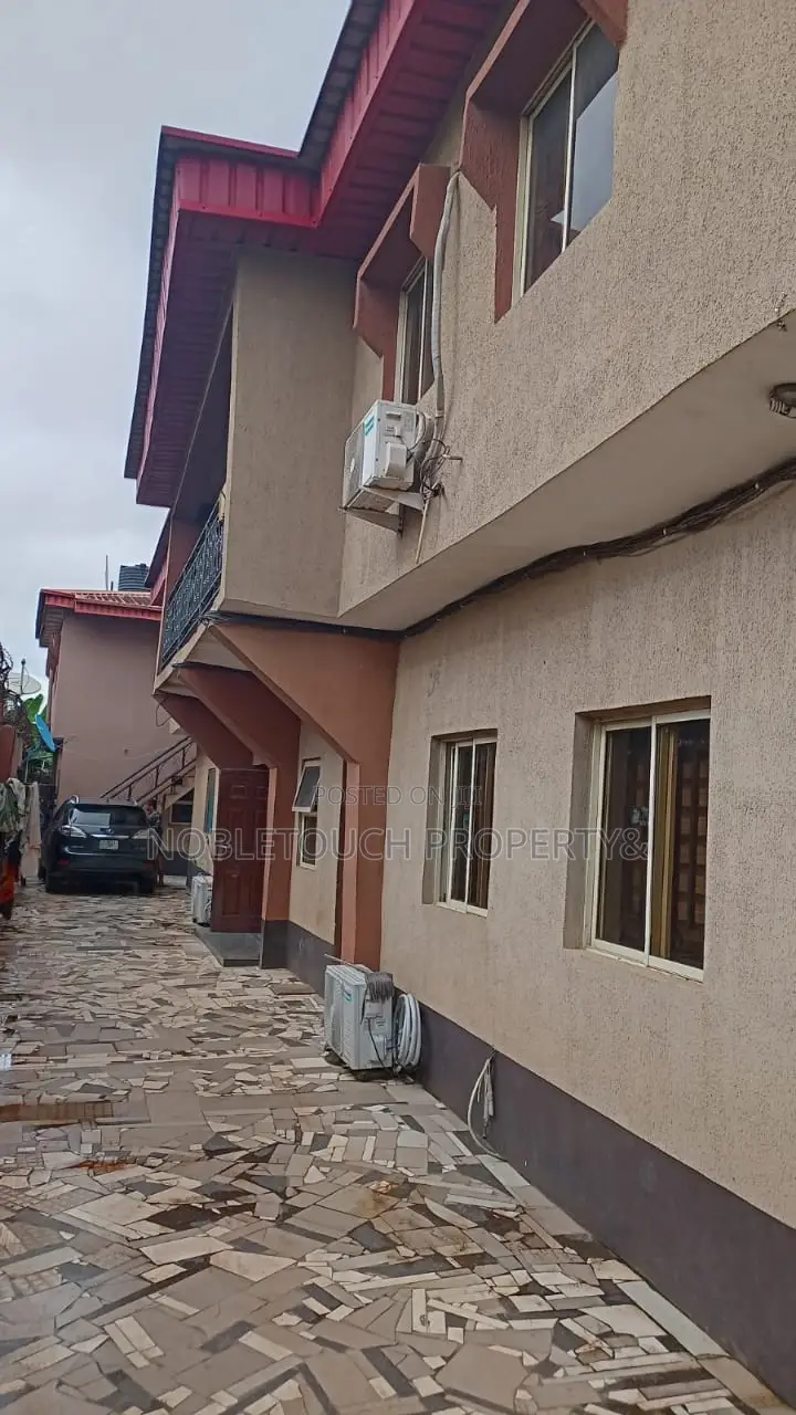 3bdrm Block of Flats in Liasu Road Ikotun, Iseri Olofin for sale in Iseri Olofin