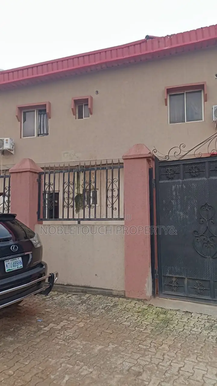 3bdrm Block of Flats in Liasu Road Ikotun, Iseri Olofin for sale in Iseri Olofin