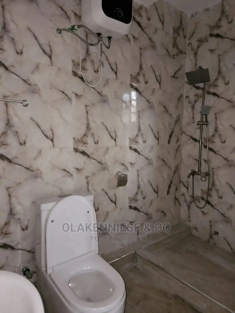 4bdrm Duplex in Olaleye Newtown, Iponri for sale in Iponri